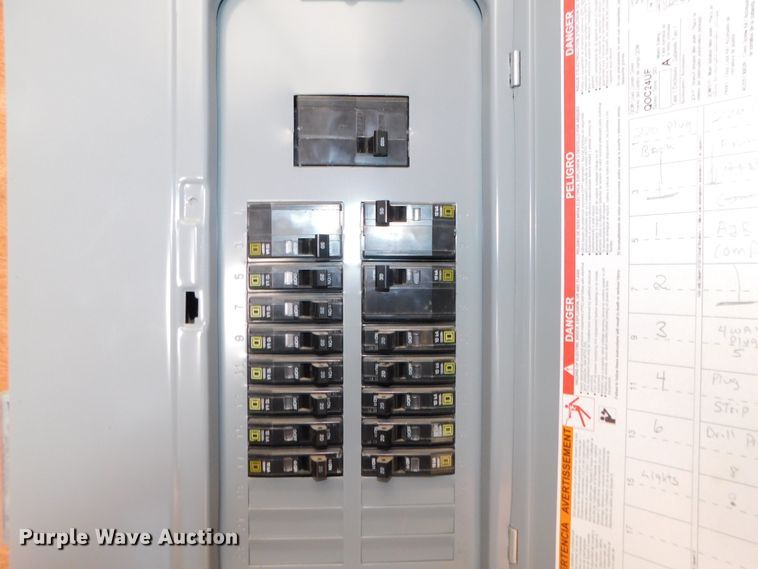 image for item DK8601 2015 H & H  enclosed cargo trailer