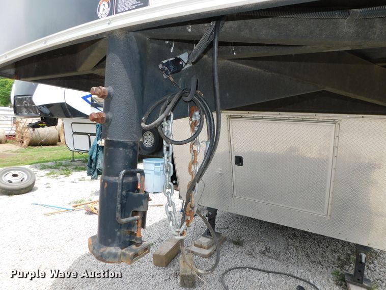 image for item DK8601 2015 H & H  enclosed cargo trailer