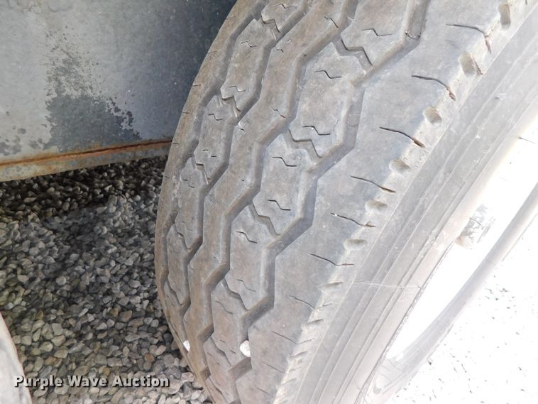 image for item DK8601 2015 H & H  enclosed cargo trailer