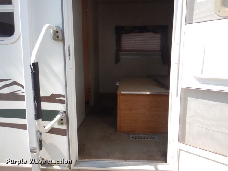 image for item DL0065 2007 Flagstaff Classic Super Lite  camper