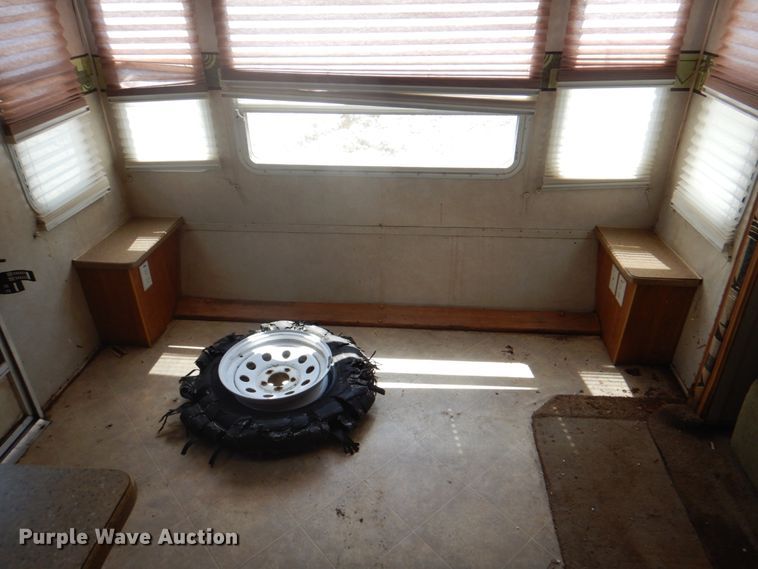 image for item DL0065 2007 Flagstaff Classic Super Lite  camper