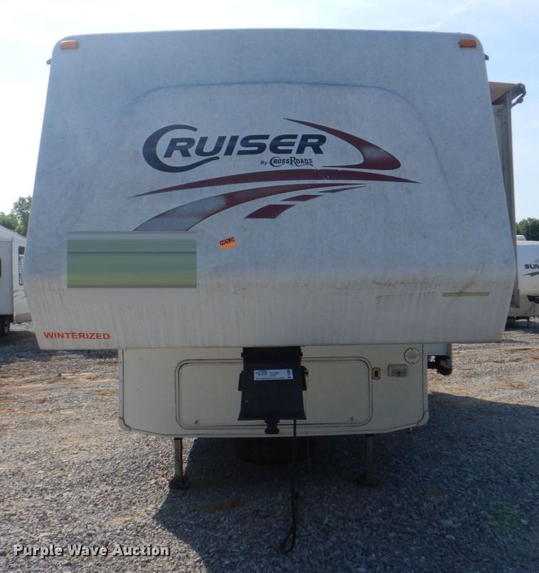 image for item DL0066 2005 Cross Roads Cruiser  camper