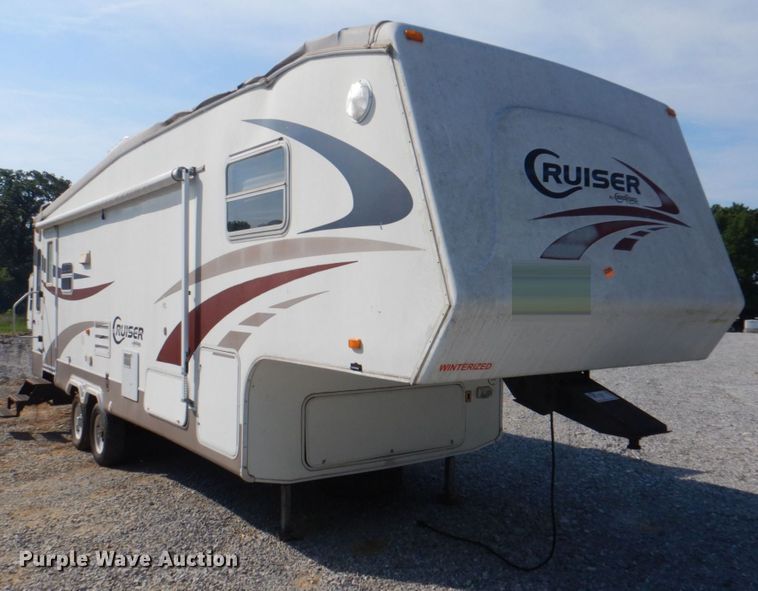 image for item DL0066 2005 Cross Roads Cruiser  camper