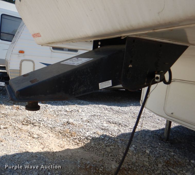 image for item DL0066 2005 Cross Roads Cruiser  camper