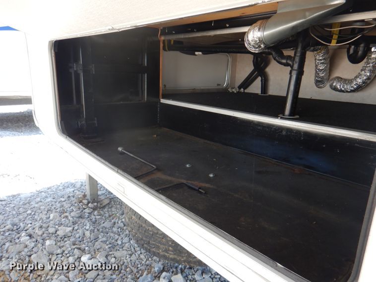 image for item DL0066 2005 Cross Roads Cruiser  camper