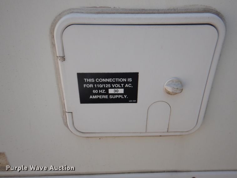 image for item DL0066 2005 Cross Roads Cruiser  camper