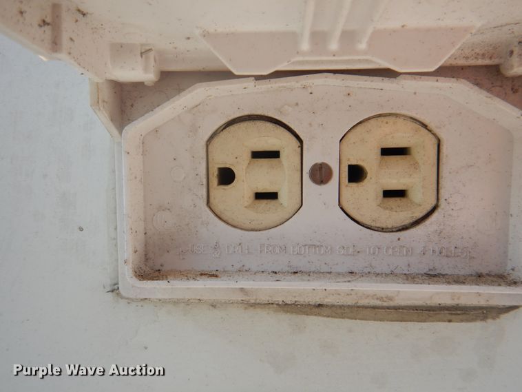 image for item DL0066 2005 Cross Roads Cruiser  camper