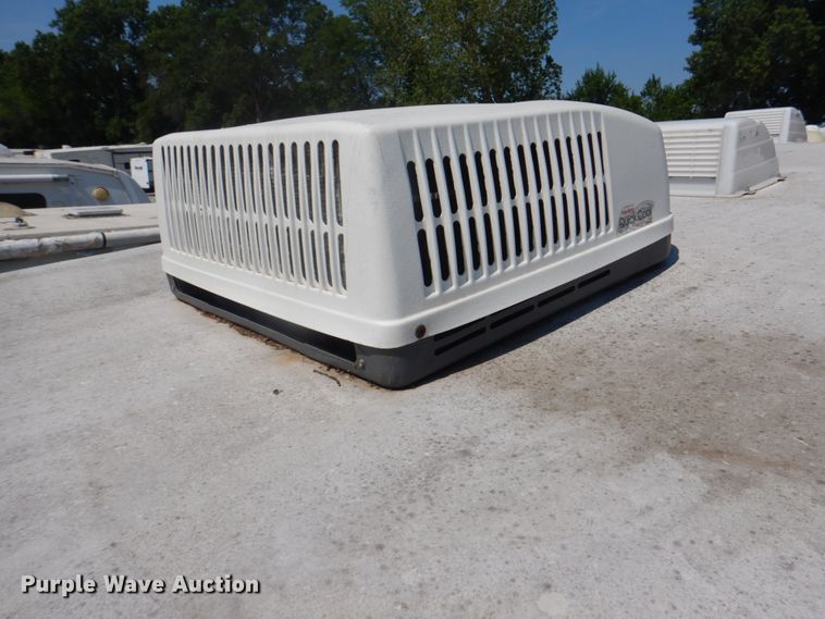 image for item DL0066 2005 Cross Roads Cruiser  camper