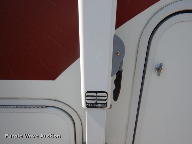 image for item DL0066 2005 Cross Roads Cruiser  camper