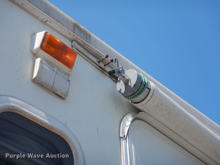 image for item DL0066 2005 Cross Roads Cruiser  camper