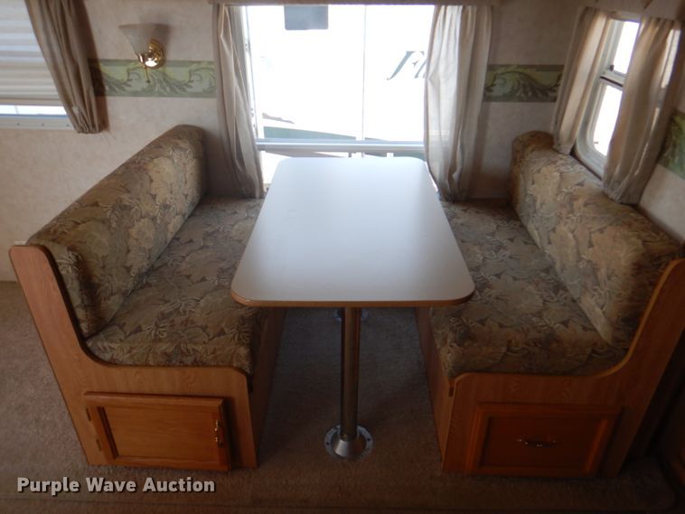 image for item DL0066 2005 Cross Roads Cruiser  camper