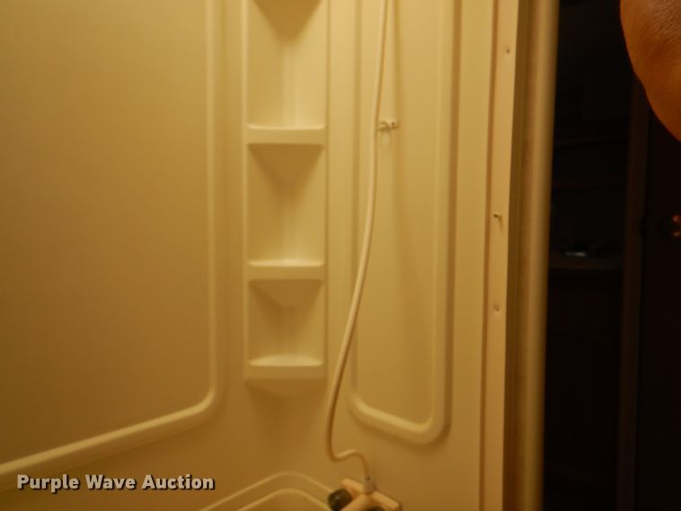 image for item DL0066 2005 Cross Roads Cruiser  camper