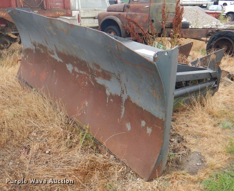 image for item DL0078 Grouser  12'W dozer blade