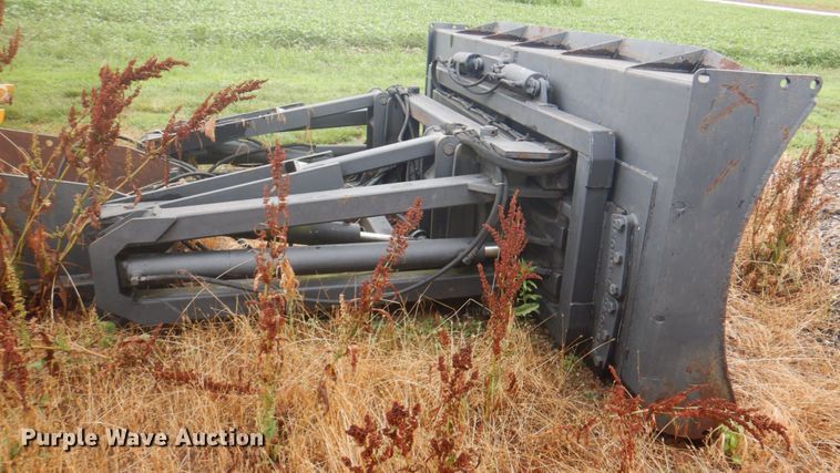 image for item DL0078 Grouser  12'W dozer blade