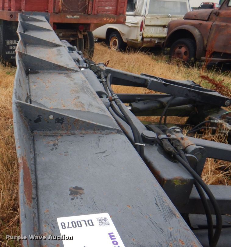 image for item DL0078 Grouser  12'W dozer blade