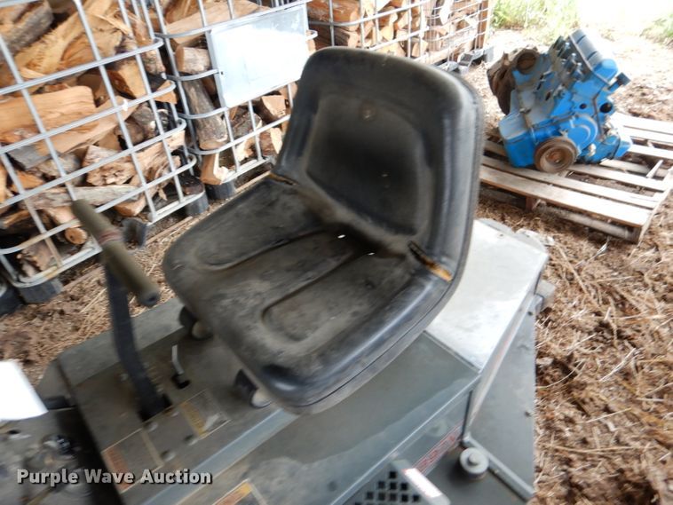 image for item DL3236 Grazer G1897V  ZTR lawn mower