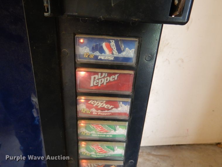 image for item DL3250 Pepsi  vending machine