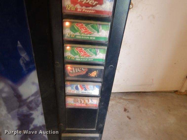 image for item DL3250 Pepsi  vending machine
