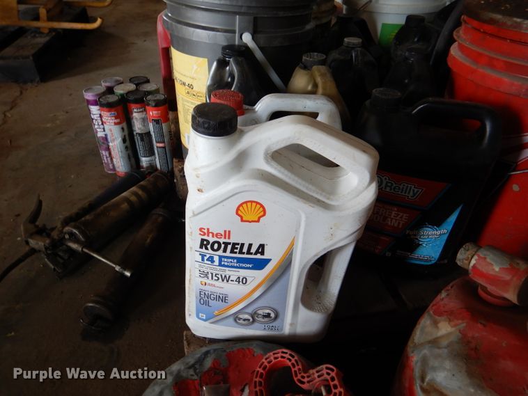 image for item DL3273 Lubricants