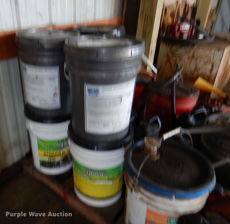 image for item DL3273 Lubricants