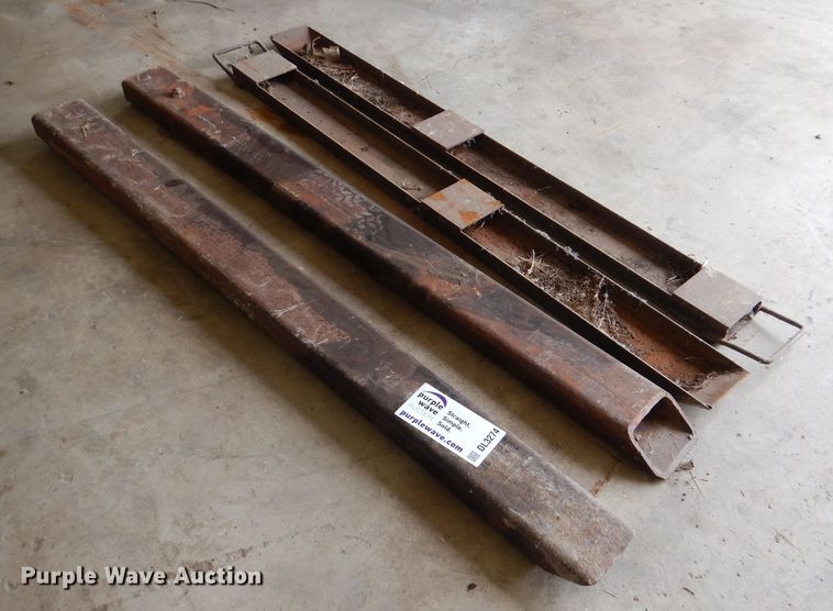 image for item DL3274 (2) sets of forklift fork extensions