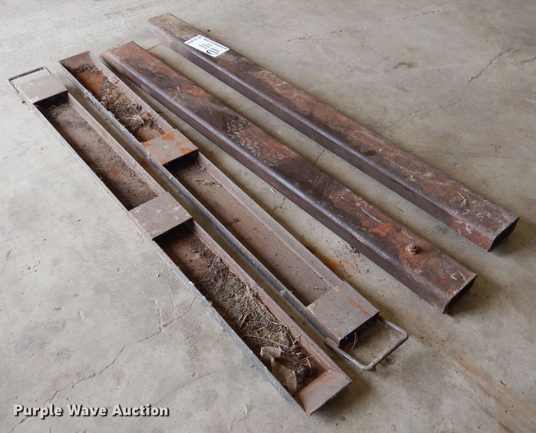 image for item DL3274 (2) sets of forklift fork extensions