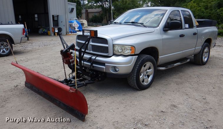 image for item DL3311 2002 Dodge Ram 1500  Quad Cab pickup truck