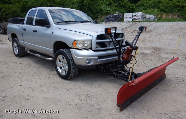 image for item DL3311 2002 Dodge Ram 1500  Quad Cab pickup truck