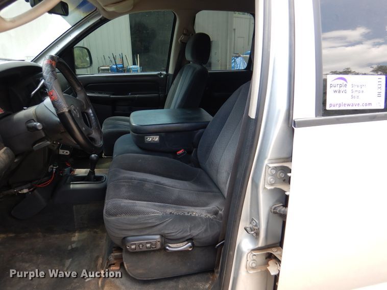 image for item DL3311 2002 Dodge Ram 1500  Quad Cab pickup truck