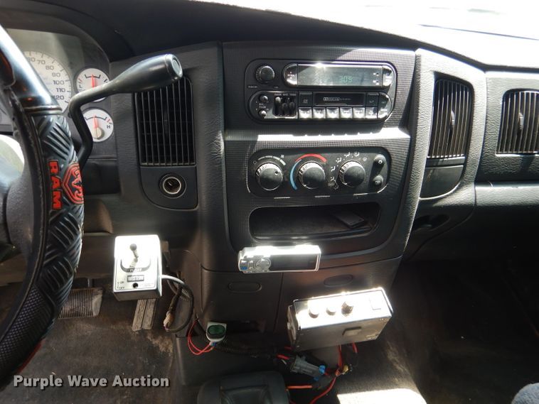 image for item DL3311 2002 Dodge Ram 1500  Quad Cab pickup truck