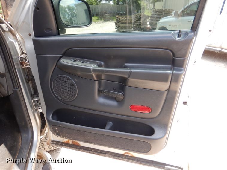 image for item DL3311 2002 Dodge Ram 1500  Quad Cab pickup truck