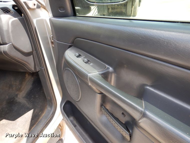 image for item DL3311 2002 Dodge Ram 1500  Quad Cab pickup truck