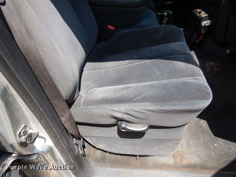 image for item DL3311 2002 Dodge Ram 1500  Quad Cab pickup truck