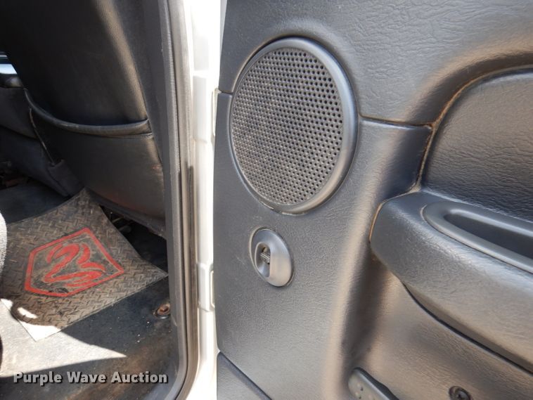 image for item DL3311 2002 Dodge Ram 1500  Quad Cab pickup truck