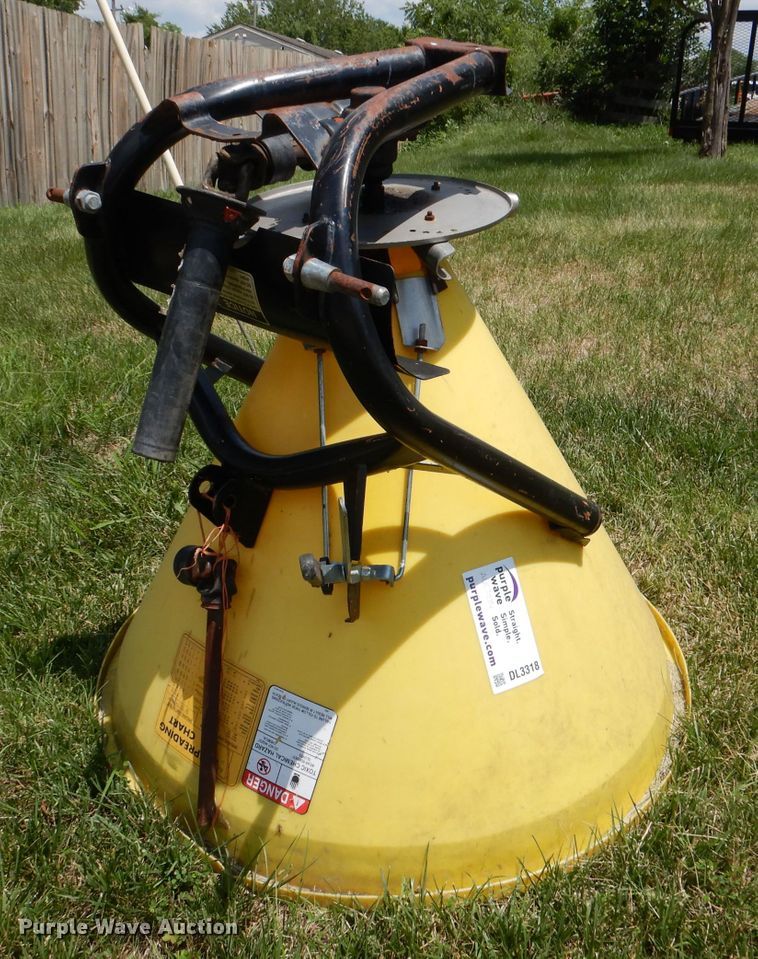 image for item DL3318 Land Pride FSP1000  spreader