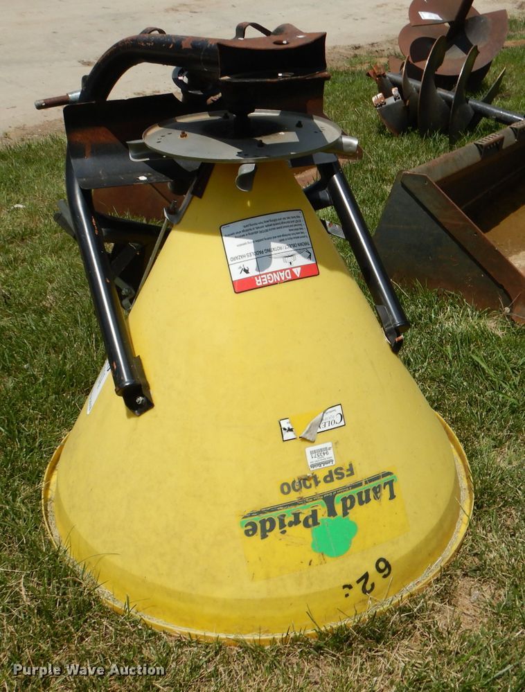 image for item DL3318 Land Pride FSP1000  spreader