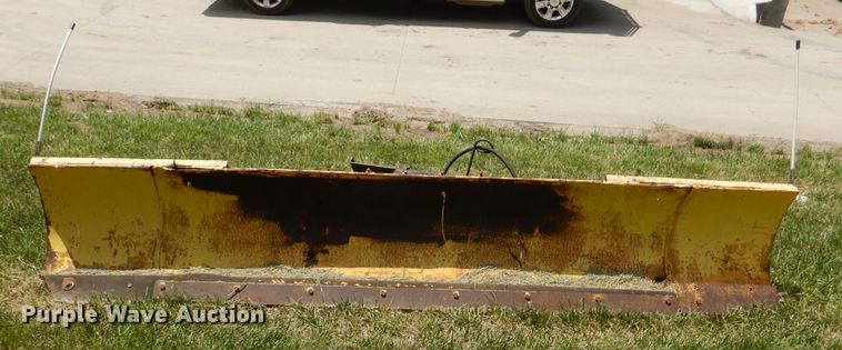 image for item DL3319 129"W skid steer snow plow