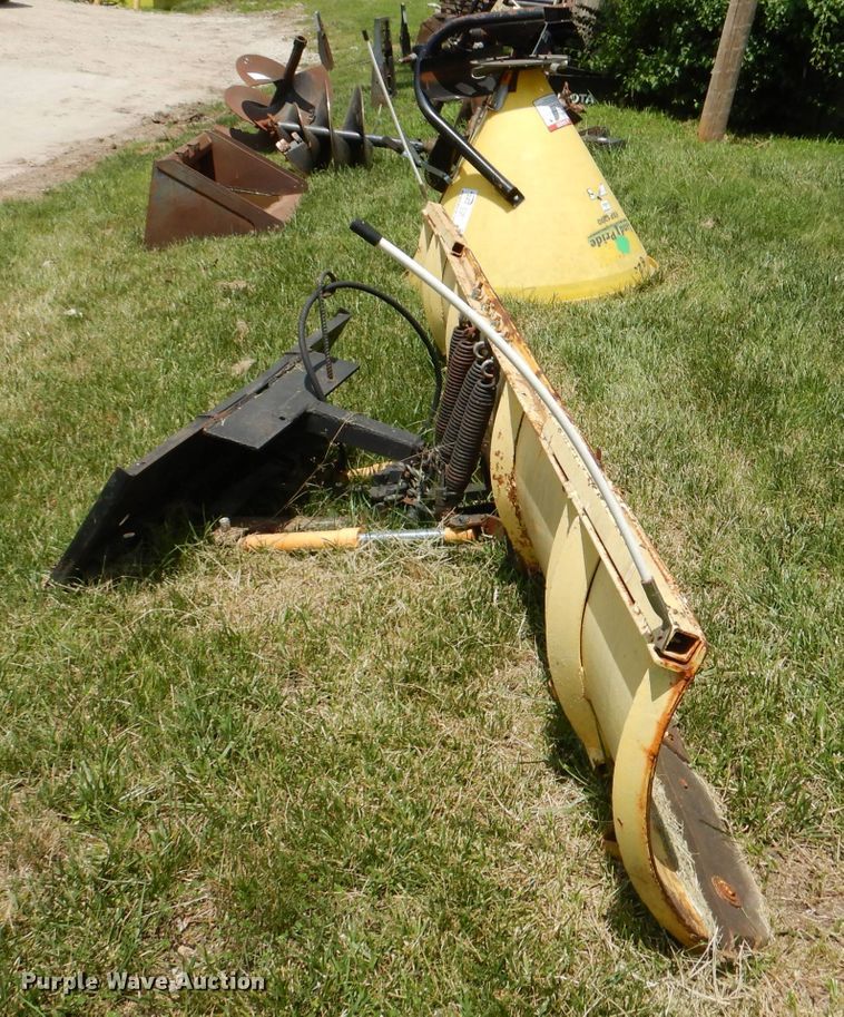 image for item DL3319 129"W skid steer snow plow