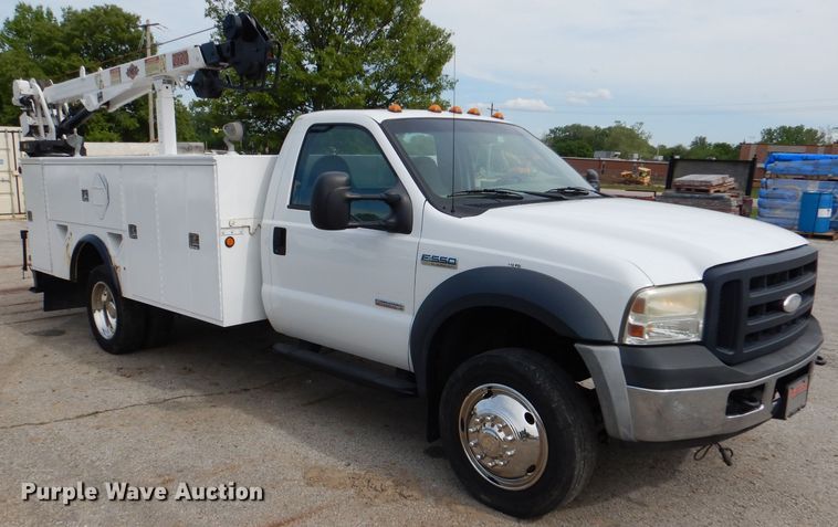 image for item DL8871 2007 Ford F550 XL  flatbed truck