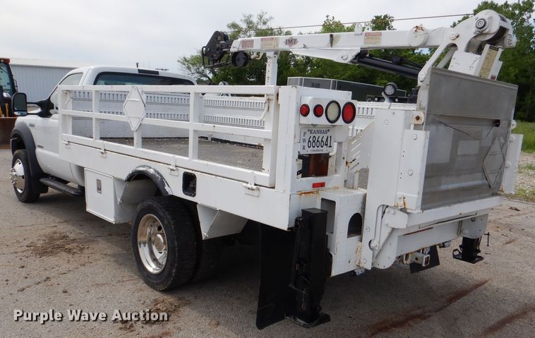 image for item DL8871 2007 Ford F550 XL  flatbed truck