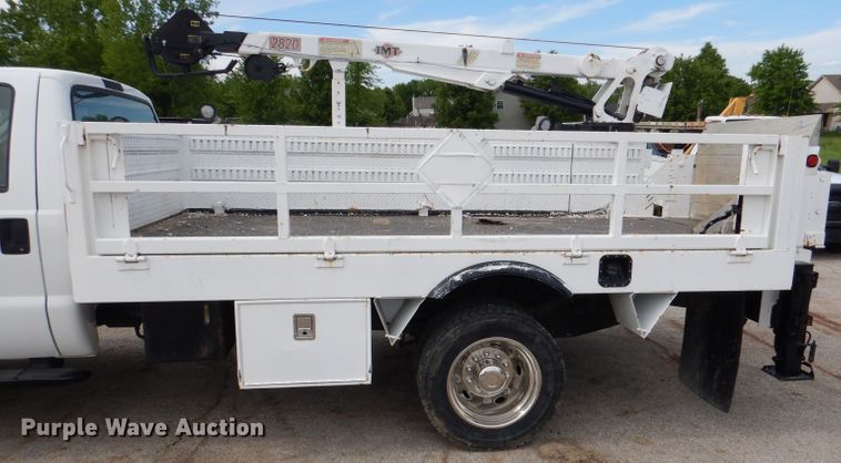 image for item DL8871 2007 Ford F550 XL  flatbed truck