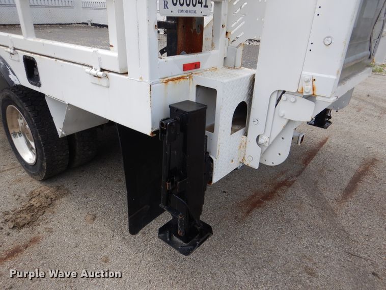 image for item DL8871 2007 Ford F550 XL  flatbed truck