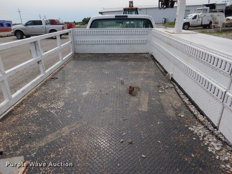 image for item DL8871 2007 Ford F550 XL  flatbed truck