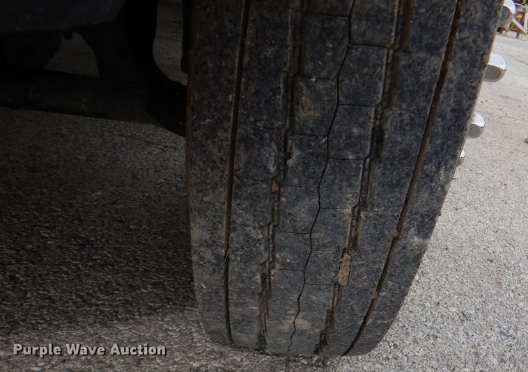 image for item DL8871 2007 Ford F550 XL  flatbed truck