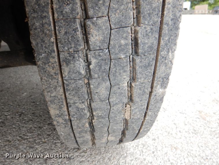 image for item DL8871 2007 Ford F550 XL  flatbed truck