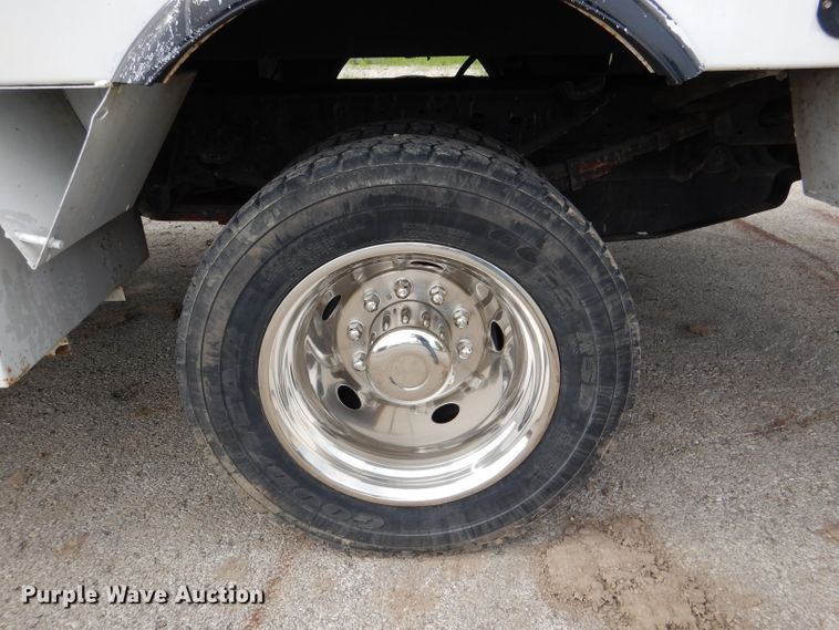 image for item DL8871 2007 Ford F550 XL  flatbed truck