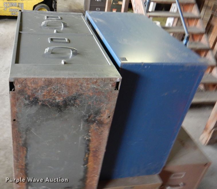 image for item DM0168 (16) file cabinets