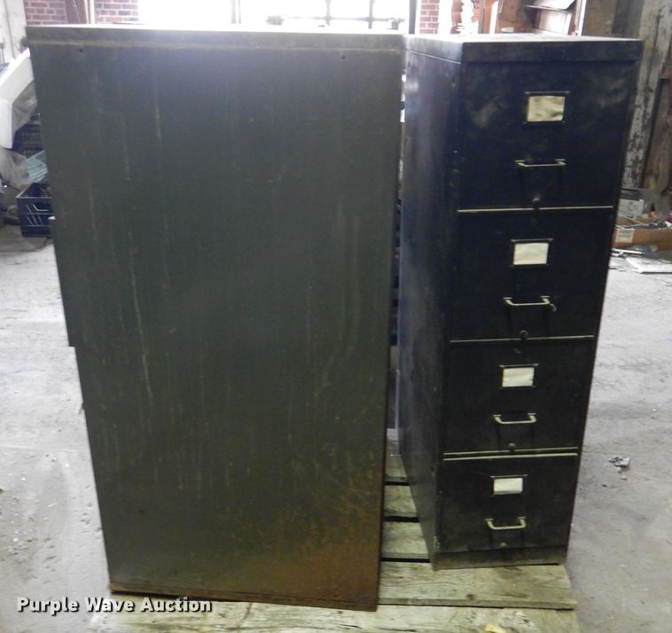 image for item DM0168 (16) file cabinets
