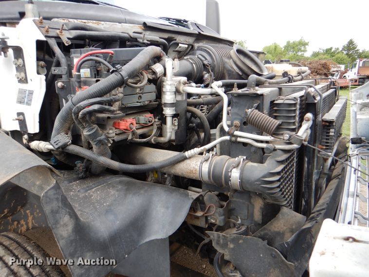 image for item DM3832 2003 GMC C4500  flatbed truck