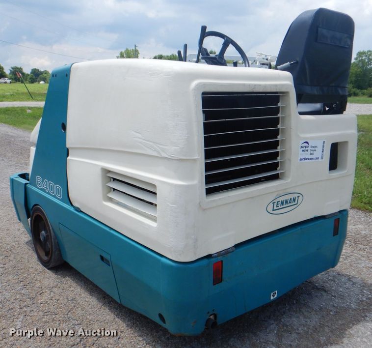 image for item DM3840 Tennant 6400  sweeper